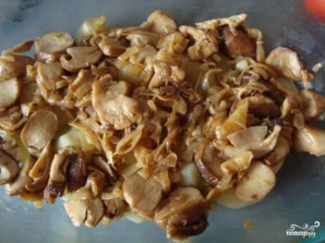 Картофель, запеченный с мясом и грибами - фото шаг 4