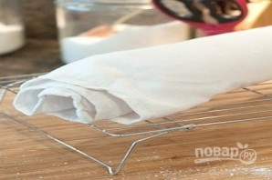 Рулет с джемом - фото шаг 10