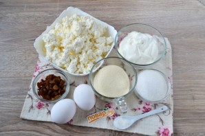 Простой рецепт творожной запеканки в духовке - фото шаг 1