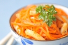 Корейский морковный салат с кальмарами