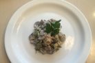 Салат с куриными сердечками и грибами