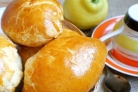 Булочки со сгущенкой вареной