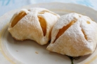 Слоеное тесто с яблоками