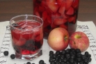 Компот из черноплодки с яблоками на зиму