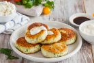 Сырники с брынзой и зеленью