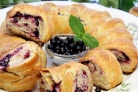 Пирог из варенья черной смородины