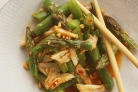 Спаржа с крабовым мясом