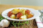 Запеченный картофель с чесноком и розмарином