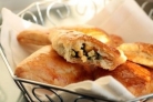 Пирожки с яйцом и зелёным луком