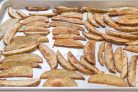 Картофельные дольки с чесноком