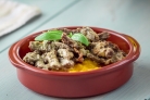 Говядина с луком и сметаной