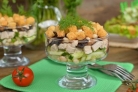 Фасолевый салат с курицей