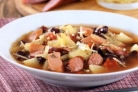 Суп фасолевый с сосисками