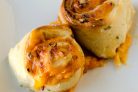 Булочки с горчицей и ветчиной
