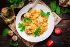 Чечевица с курицей и овощами