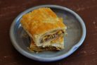 Слоеный пирог с грибами