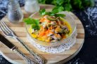 Куриные желудки с огурцом