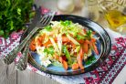 Овощной салат с пекинской капустой
