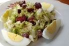 Салат из пекинской капусты с копченой колбасой