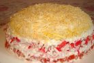 Салат с крабовыми палочками и яйцами