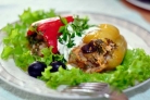 Перец, фаршированный рисом и овощами