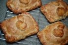 Яблочные пирожки