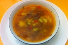 Фасолевый суп на мясном бульоне