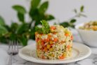 Рис морковью и кукурузой