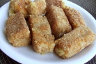 Жареный сыр с грецким орехом