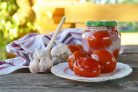 Маринованные помидоры "в снегу"