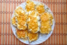 Мясо по-французски с луком и сыром