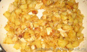 Рецепт картошки, жаренной с куриным филе - шаг 11