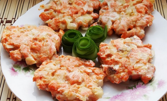 Рубленые рыбные котлеты