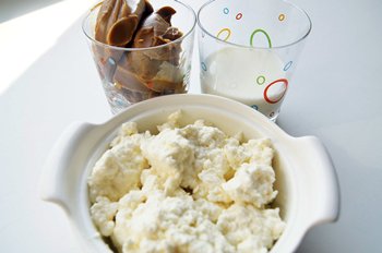 Необходимые продукты Ингредиенты для мороженого из творога