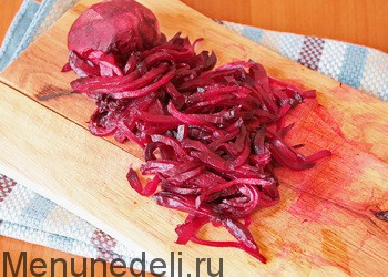 Салат из свеклы с зеленым горошком как в детском саду Салат из свеклы с зеленым горошком как в детском саду