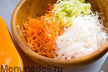 Салат из редьки дайкон Салат из редьки дайкон