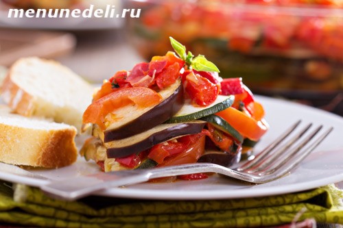 Вкусное и простое блюдо Рататуй традиционное овощное блюдо прованской кухни