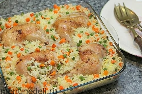 Куриные окорочка с рисом и овощами в духовке Куриные окорочка с рисом и овощами в духовке