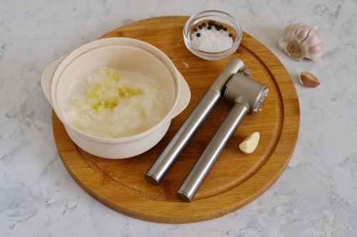 Вкусная картошечка в чесночно-сметанном соусе Вкусная картошечка в чесночно-сметанном соусе