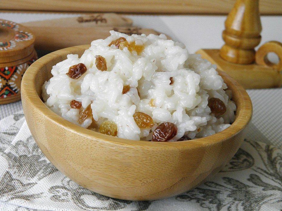 Рисовая каша с изюмом в мультиварке