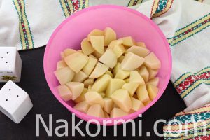Куриные крылышки с картошкой в духовке