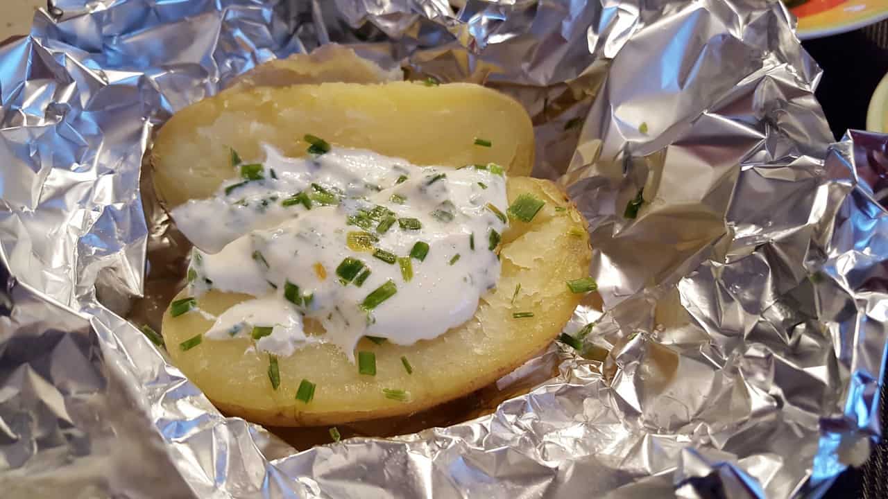 Sour cream on baked potatoes