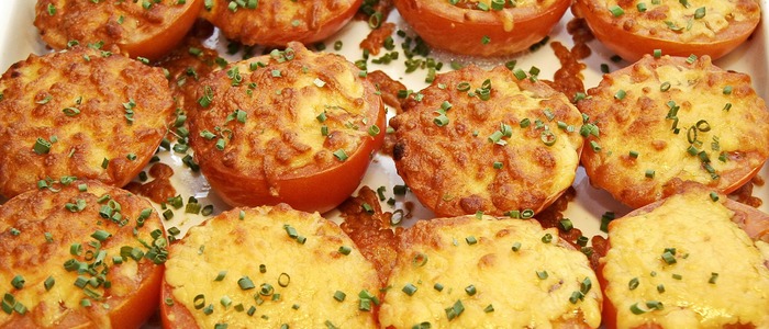 помидоры с сыром и чесноком в духовке