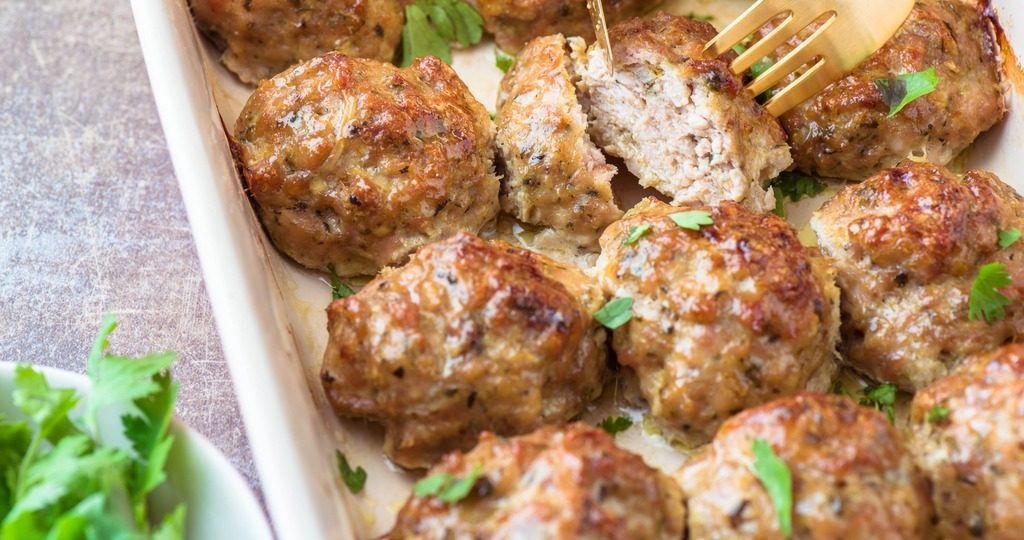 мясные шарики в духовке