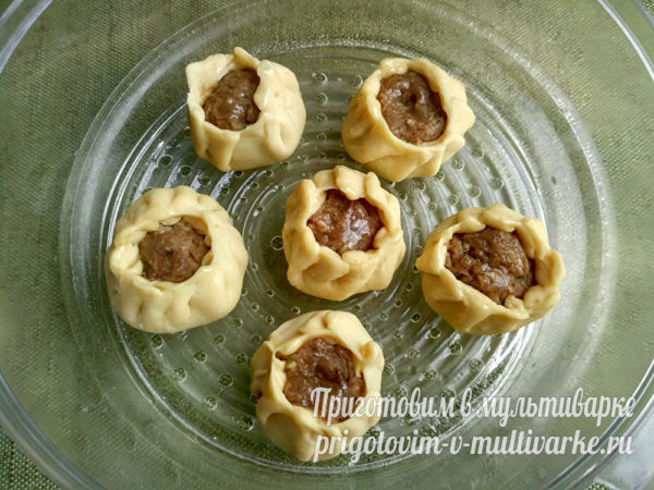 выкладываем манты в мультиварку