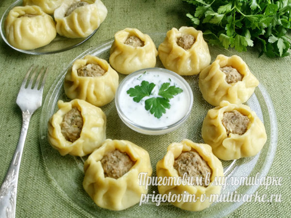 готовые манты со сметаной