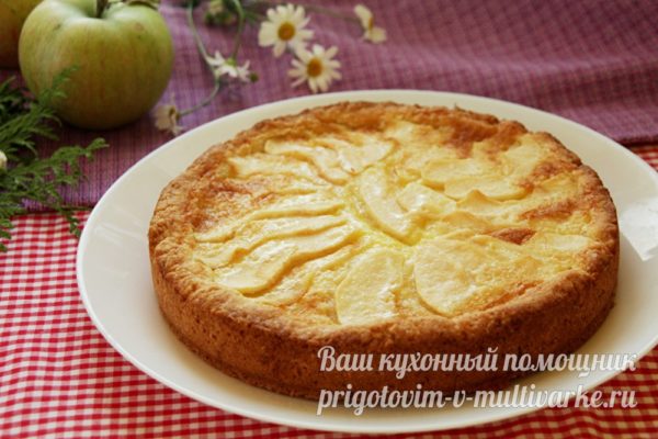 яблочный пирог