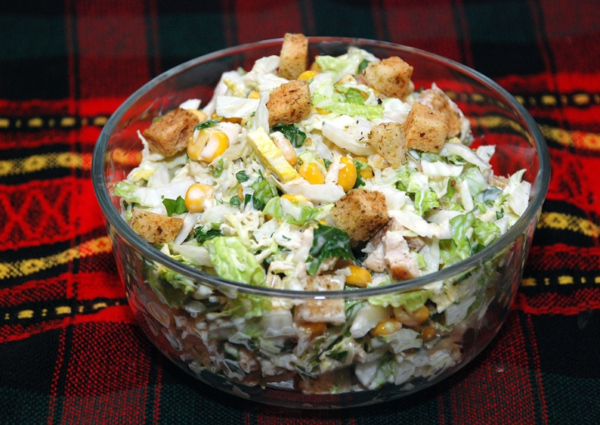 Салат из пекинской капусты с курицей