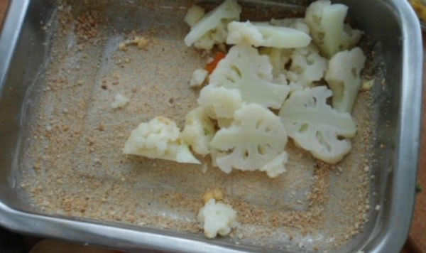 Цветная капуста, запеченная под сыром