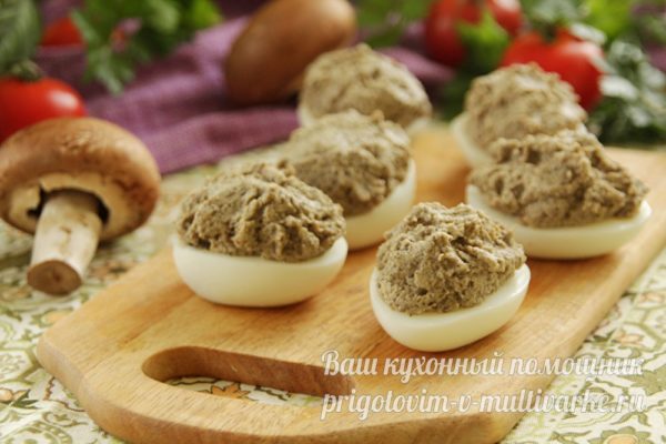 фаршируем яйца